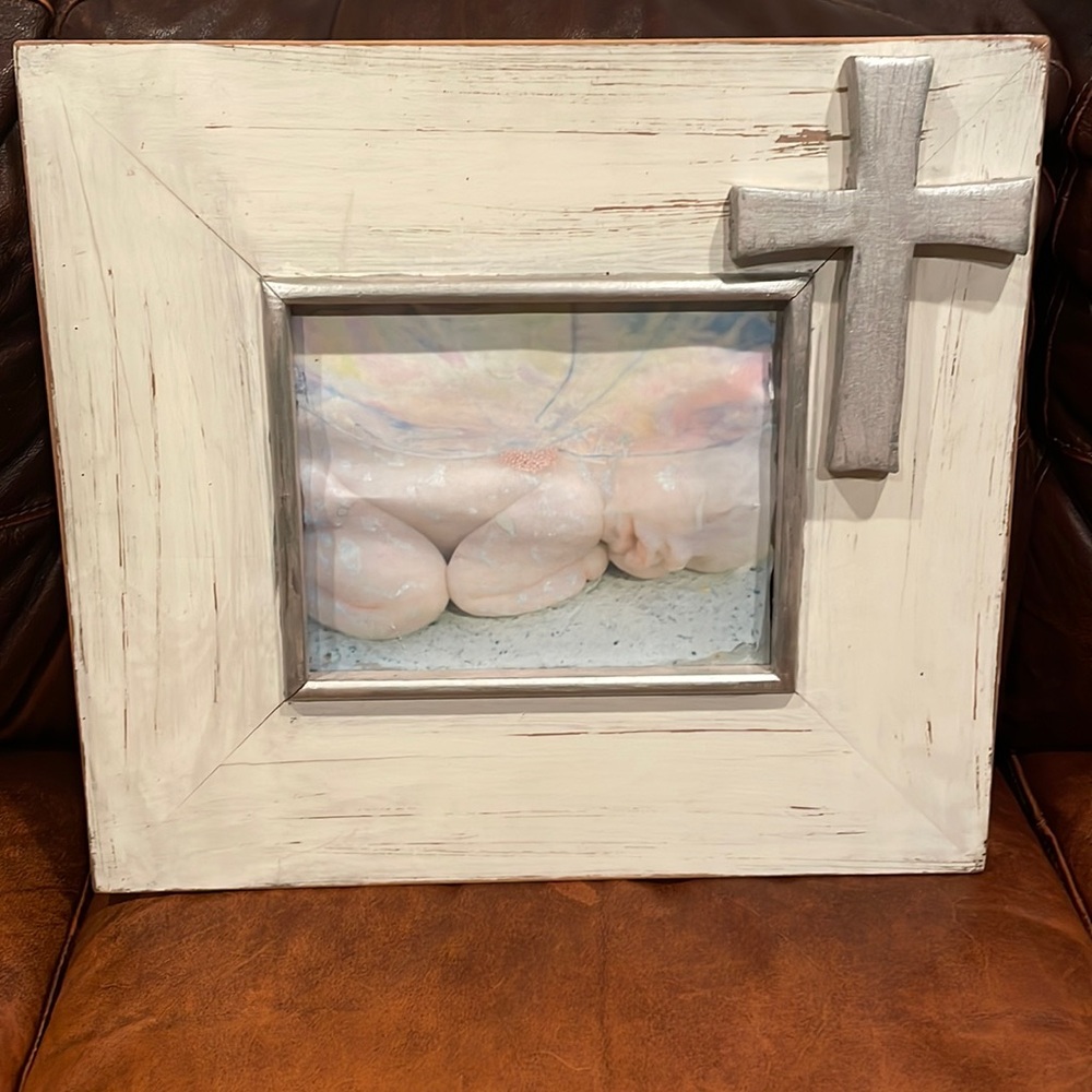 Handmade distressed frame with cross